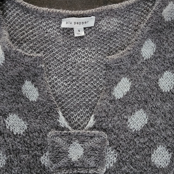 Blu Pepper Women's Polka Dot Sweater sz small - Picture 7 of 7